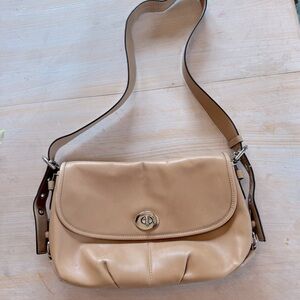 Vintage Coach Legacy Leather Convertible Bag Style F15170.